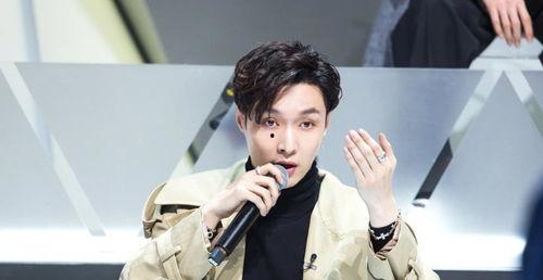 吃瓜路人遇到张艺兴视频,吃瓜路人捕捉偶像瞬间